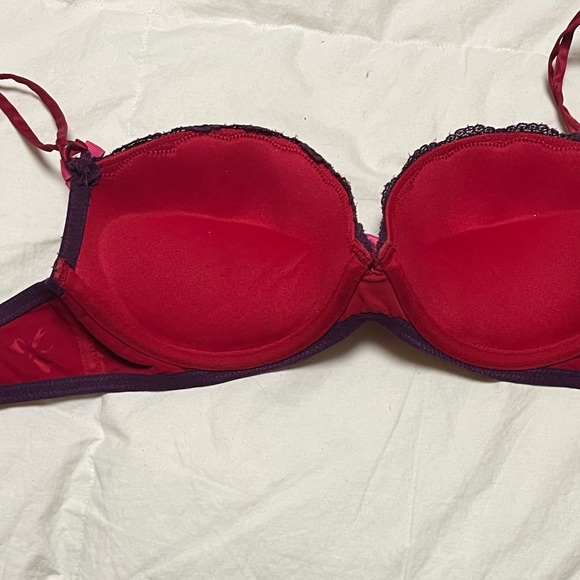Very sexy, red, bra 34C - Picture 2 of 4